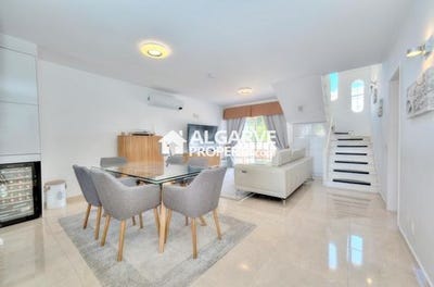 /international/pt/vilamoura-faro-310101385377/?lang=id