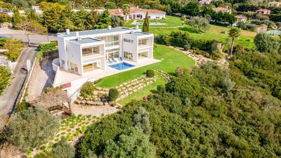 /international/pt/queluz-e-belas-lisbon-310099842806/