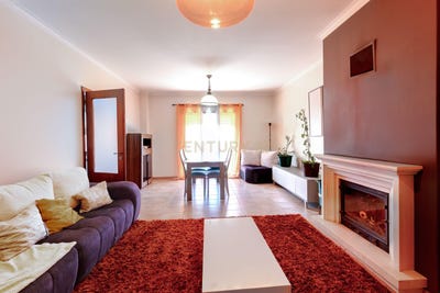 /international/pt/marinha-grande-leiria-310100990920/