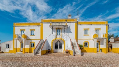 /international/pt/estremoz-santa-maria-e-santo-andre-evora-310107922408/