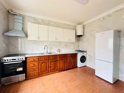 /international/pt/rua-da-paz-portugal-camarate-lisbon-310107371635/