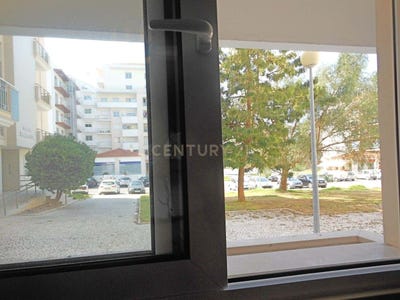 /international/pt/caldas-da-rainha-nossa-senhora-do-populo-leiria-310100823291/