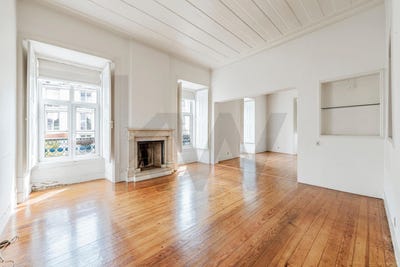 /international/pt/estrela-lisbon-310108593078/