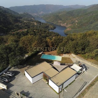 /international/pt/cela-vieira-do-minho-portugal-louredo-braga-310103748595/