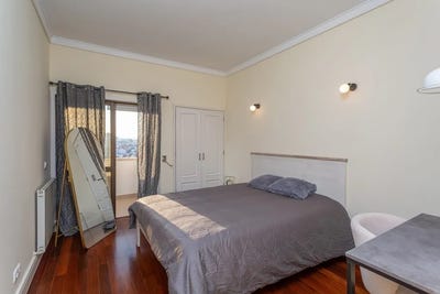 /international/pt/rua-jorge-castilho-lisbon-lisbon-310093840344/