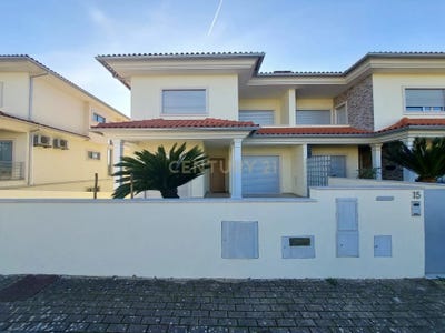 /international/pt/rua-do-eirado-cernache-castelo-branco-310100668935/
