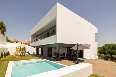 /international/pt/paco-de-arcos-lisbon-310108929004/