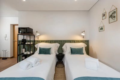 /international/pt/rua-luis-de-camoes-vila-nova-de-gaia-porto-310093846476/