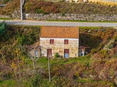 /international/pt/fandinhaes-marco-de-canaveses-portugal-penha-longa-porto-310105101139/