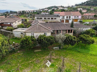 /international/pt/briteiros-sao-salvador-e-briteiros-santa-leocadi-braga-310098606781/
