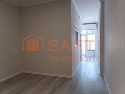 /international/pt/queluz-e-belas-lisbon-310100488149/