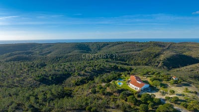 /international/pt/malhada-da-serra-alfambras-bordeira-faro-310105419217/