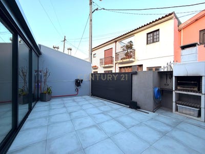 /international/pt/r-antonio-pereira-marques-120-aver-o-mar-porto-310103489294/