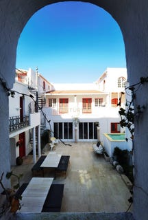 /international/pt/rua-professor-dr-salazar-de-souza-costa-da-caparica-setubal-municipality-310102273406/