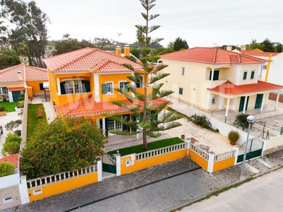 /international/pt/ericeira-lisbon-310108453032/