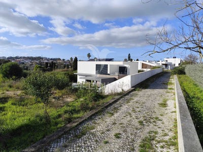 /international/pt/charneca-da-caparica-e-sobreda-almada-setubal-municipality-310104860499/