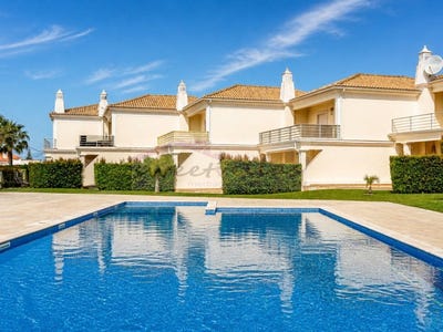 /international/pt/albufeira-e-olhos-de-agua-algarve-310108974493/?lang=th