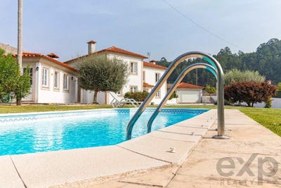 /international/pt/macieira-de-cambra-aveiro-310102589281/