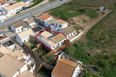 /international/pt/vila-do-bispo-e-raposeira-algarve-310101358056/?lang=pt