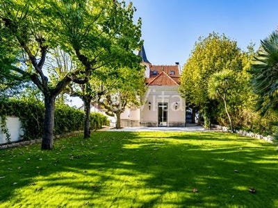 /international/pt/centro-santa-maria-e-sao-miguel-sintra-lisbon-310108328213/