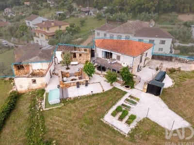 /international/pt/vila-nova-do-ceira-coimbra-310108292671/
