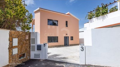 /international/pt/ericeira-lisbon-310108633120/