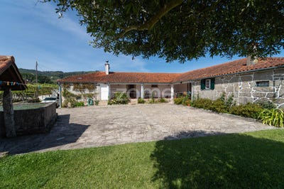 /international/pt/ponte-de-lima-viana-do-castelo-310097620840/