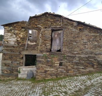 /international/pt/veigas-braganca-portugal-quintela-de-lampacas-braganca-310102959582/