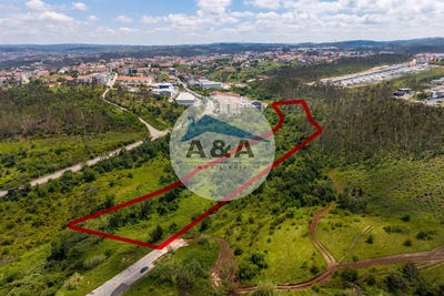 /international/pt/leiria-pousos-barreira-e-cortes-leiria-leiria-310108894558/?lang=de