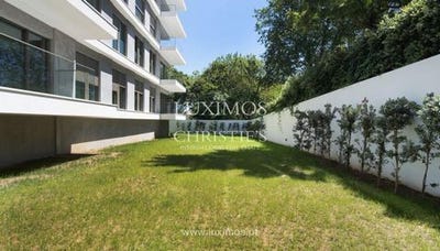 /international/pt/lordelo-do-ouro-e-fluvial-porto-310106715050/