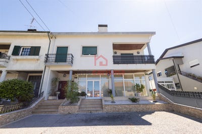 /international/pt/pacos-de-ferreira-porto-310108922824/