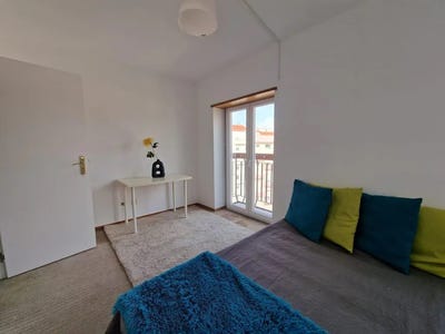 /international/pt/rua-palmira-bastos-odivelas-lisbon-310096787710/