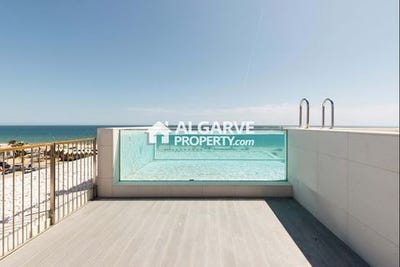 /international/pt/armacao-de-pera-faro-120097559794/