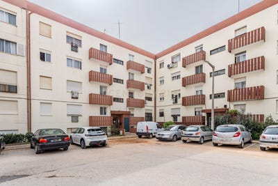 /international/pt/rua-jose-regio-29-vialonga-portugal-vialonga-lisbon-310107703061/
