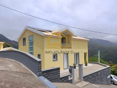 /international/pt/estr-fonte-santo-antonio-14-9200-111-machico-portugal-machico-madeira-310101078187/?lang=en