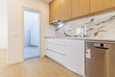 /international/pt/povoa-de-varzim-porto-310100785231/?lang=id