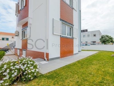 /international/pt/charneca-de-caparica-setubal-municipality-310107600835/