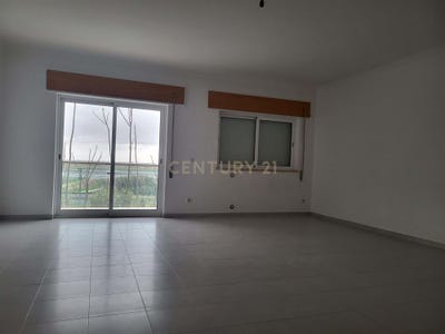 /international/pt/avenida-dos-condes-de-azambuja-azambuja-portugal-azambuja-lisbon-310104427057/