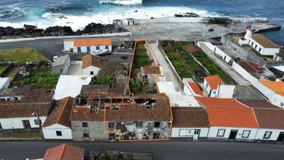 /international/pt/r-do-corpo-santo-13-9880-368-santa-cruz-da-graciosa-portugal-ilha-da-graciosa-azores-310108555805/