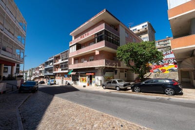 /international/pt/rua-uniao-piedense-53-1º-esq-almada-setubal-municipality-310108306322/