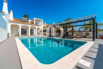 /international/pt/loule-faro-310100115094/