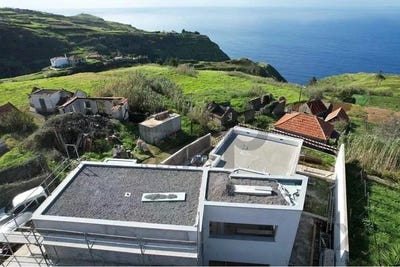 /international/pt/faja-da-ovelha-madeira-310099917932/