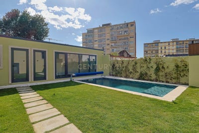 /international/pt/r-luis-de-camoes-440-4430-200-vila-nova-de-gaia-portugal-santa-marinha-porto-310102964408/