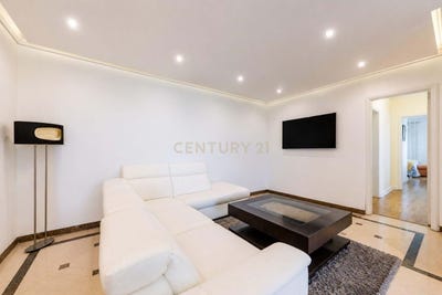 /international/pt/praca-bernardo-santareno-1900-098-lisboa-portugal-areeiro-lisbon-310107361009/