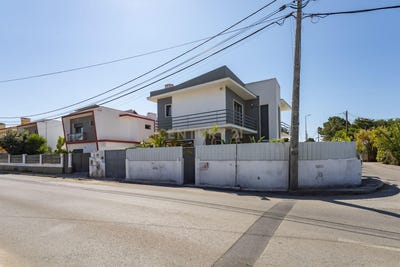 /international/pt/azeitao-sao-lourenco-e-sao-simao-setubal-municipality-310101204565/