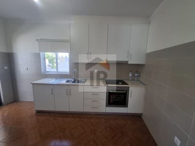 /international/pt/caldas-da-rainha-leiria-310100786003/