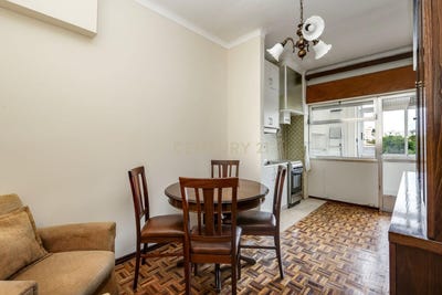 /international/pt/avenida-santos-mattos-10-amadora-portugal-venteira-lisbon-310108003152/