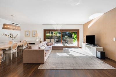 /international/pt/povoa-de-santa-iria-e-forte-da-casa-vila-franca-de-xira-lisbon-310108399957/