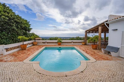/international/pt/santa-barbara-de-nexe-faro-310108649003/