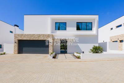 /international/pt/quarteira-lisbon-310106708857/